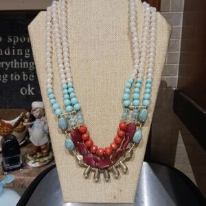 Vtg Women's Chunky 3 Strand Coral And Aqua Beaded Statement Necklace.